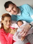 Thomas Helmer und Yasmina Filali mit Tochter Sam